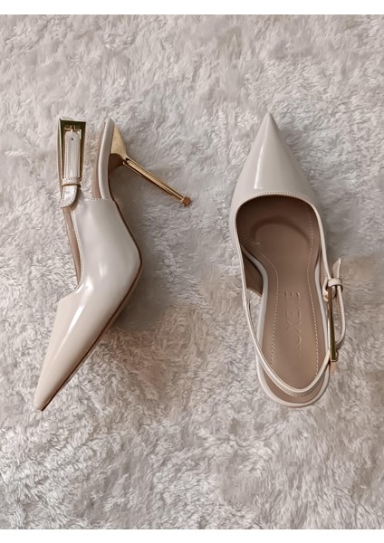 Bata Sivri Burun Rugan Topuk Dekolteli 9,5 cm Ince Topuk Stiletto Topuklu Ayakkabı