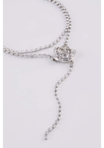 Kadın Gül Detaylı Taşlı Sallantılı Silver Kolye E1437AXNS modelleri