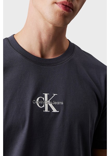 Logolu Pamuk Regular Fit Bisiklet Yaka T Shirt J30J325649BAN Erkek T Shirt J30J325649 Ban fırsatları