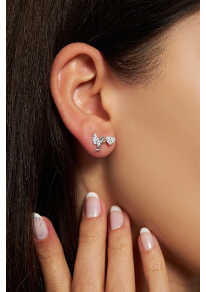 Zirkon Taşlı Rodyum Eros Aşk Meleği Çivili Gümüş Küpe