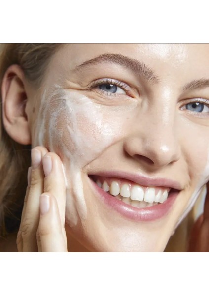 Love Nature Organik Aloe Vera ve Ananaslı Nemlendirici Temizleme Jeli modelleri