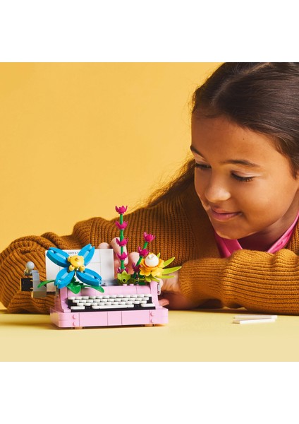 ® Creator 3’ü 1 Arada Çiçekli Daktilo 31169 - 8 Yaş & Üzeri Çocuklar için Yaratıcı Oyuncak Yapım Seti (363 Parça)