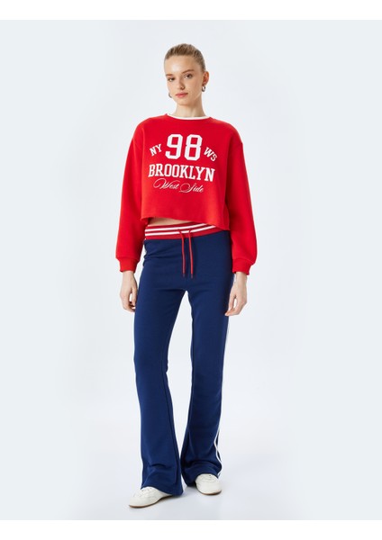 Kolej Baskılı Bisiklet Yaka Crop Sweatshirt