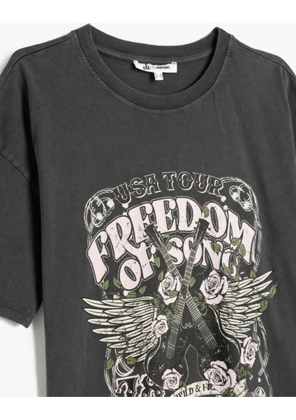 Slogan Baskılı Kısa Kollu Bisiklet Yaka Yıkamalı Oversize Tişört modelleri