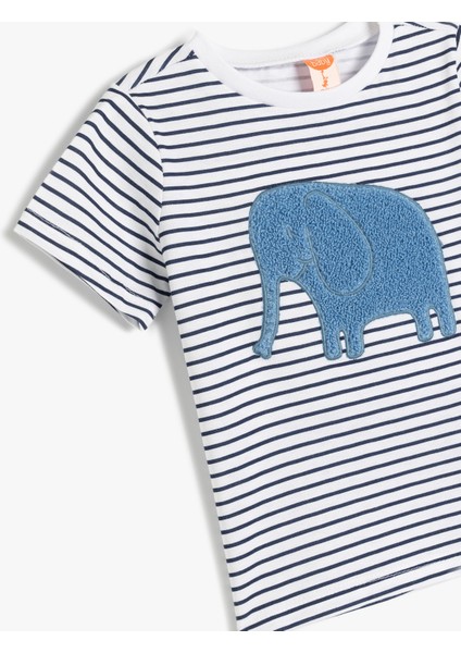 Fil Aplikeli Bisiklet Yaka Kısa Kollu Pamuklu Tişört modelleri