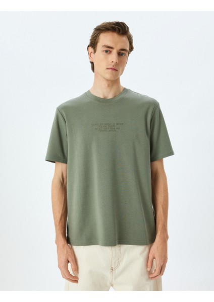 Bisiklet Yaka Slogan Işlemeli Kısa Kollu Tişört modelleri