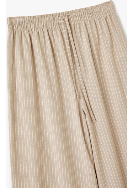 Viskon Karışımlı Beli Bağcıklı Çizgili Bol Paça Pantolon modelleri