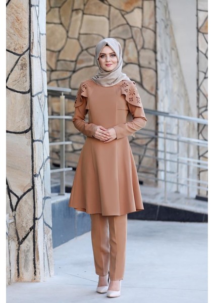 Pelerinli Takım Elbise MC0034 Taba