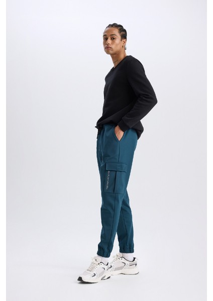 Fit Sporcu Jogger Eşofman Altı Standart Fit Üç Cepli Beli Bağcıklı Lastikli Paça D3741AX24WN