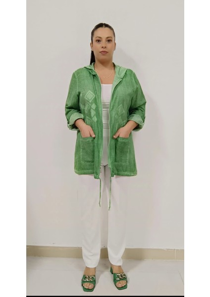 Büyük Beden Kadın Pamuk Keten Kumaş Kabartma ve Sim Baskılı Iki Cepli Kapüşonlu Fermuarlı Ceket modelleri