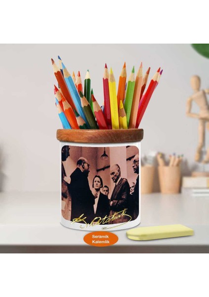Dinleyici Mustafa Kemal Atatürk Ahşap Seramik Kalemlik - S105