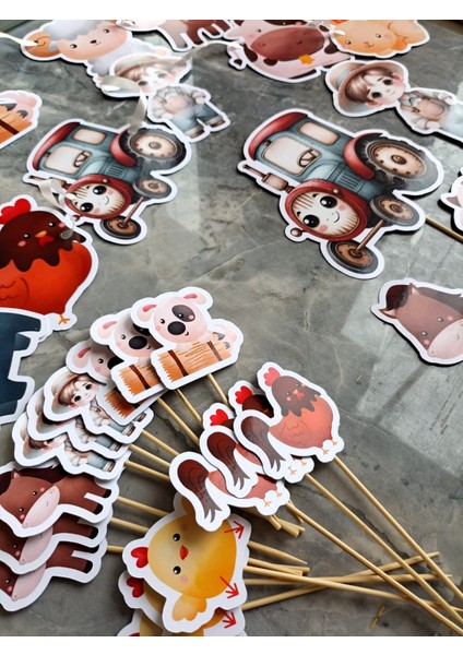 KUROMI-32PARÇA Çiftlik Hayvanları Dev Doğum Günü Süsü Banner Pasta Kürdanı Cupcake Süsü Seti