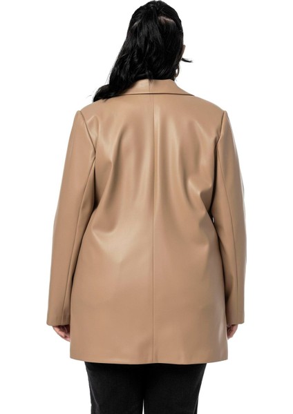 Büyük Beden Kapaklı Cepli Düğmeli Astarlı Siyah Suni Deri Ceket modelleri