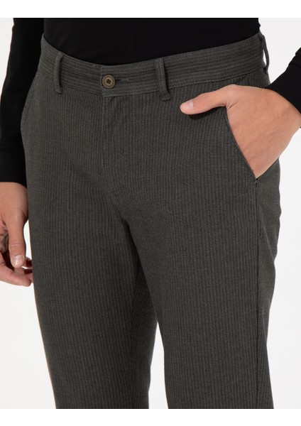 Erkek Haki Slim Fit Keten Karışımlı Chino Pantolon 50259718-VR027