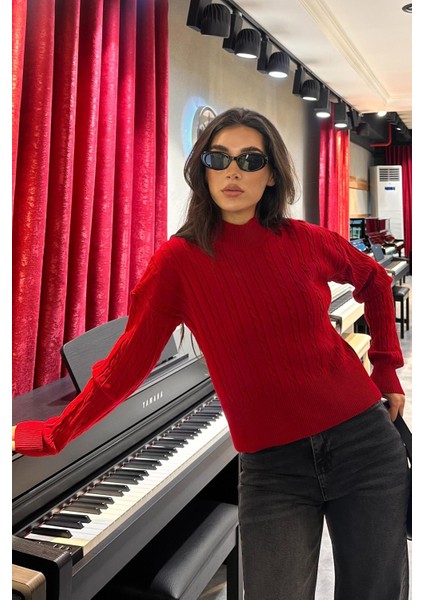 Kırmızı Yarım Balıkçı Yaka Örgülü Triko Kadın Kazak MG2257