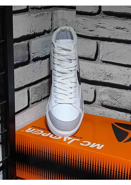 Zarif Bilekli Sneaker fırsatları