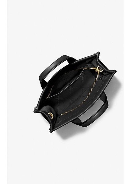 Gigi Small Topstitched Leather Messenger Bag 30T4G3GM5L fiyatları