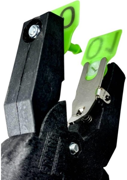 150 Adet Yeşil Büyükbaş Hayvan Kulak Küpesi+Pens Ucu modelleri