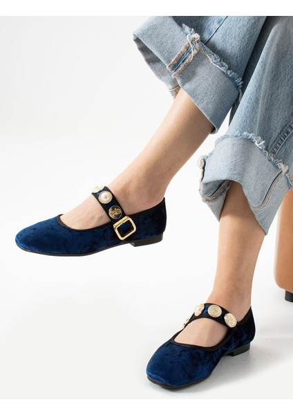 Murfy Kadife Aksesuar Detaylı Düz Taban Günlük Kadın Babet fiyatları