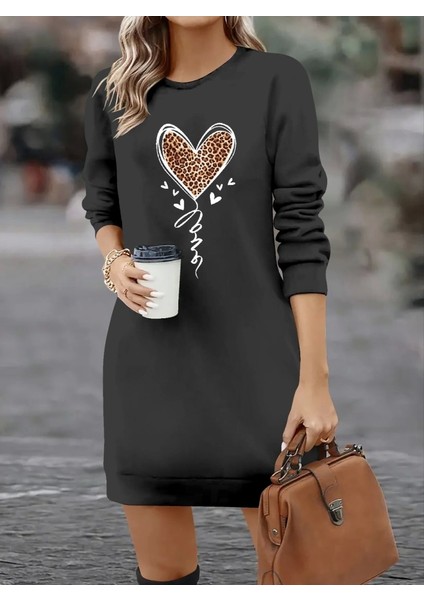 Kadın Uzun Kollu Bisiklet Yaka Kalp Desenli Kısa Viskon Elbise modelleri