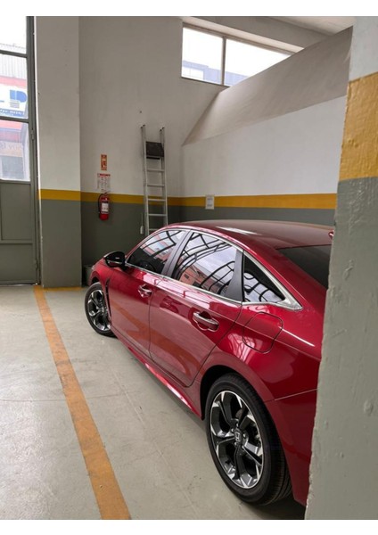 Honda Civic Uyumlu Fe 2021> Cam Çıtası 8 Parça Paslanmaz Çelik