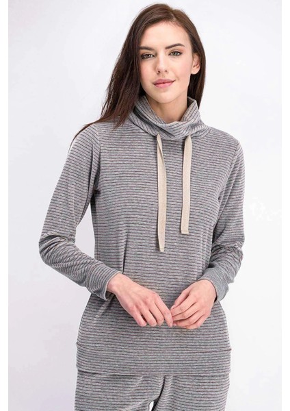 Kadın Gri Balıkçı Yaka Kadife Pijama Takımı