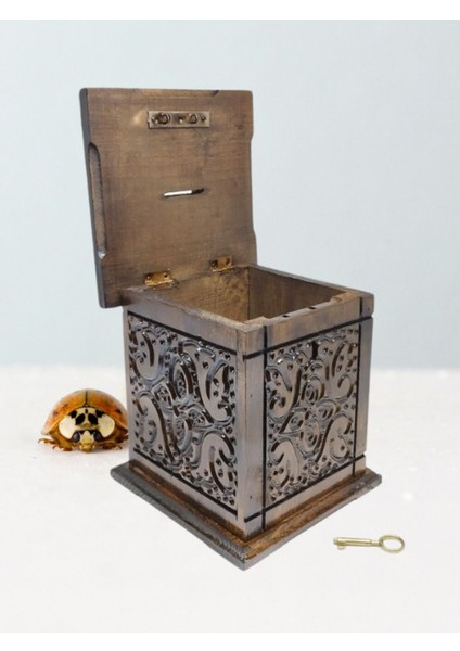 Büyük Boy Maraş Oyma Ceviz Ahşap Tip Box Kutusu Kumbara Antika Nostaljk Sandık Dikey Kumbara tip Box Kutusu