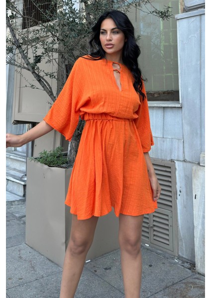 Turuncu Kumaş Yaka Detaylı Kloş Elbise