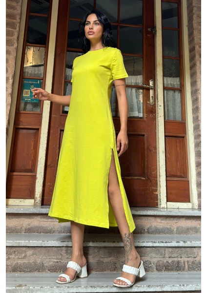 Yağ Yeşili Düğmeli Yırtmaçlı Uzun Elbise