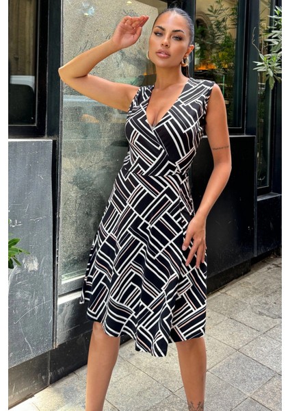 Kadın Siyah Desenli, Dekolte Kruvaze Yaka, A Kesim, Kolsuz Midi Elbise indirimleri