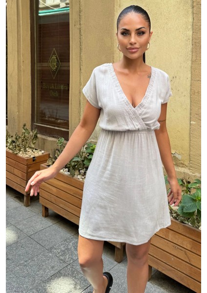 Kadın Gri Sırt Dekolteli, Kruvaze Yaka, Beli Lastikli, Kısa Kollu, Rahat Midi Keten Elbise modelleri