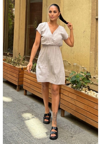 Kadın Gri Sırt Dekolteli, Kruvaze Yaka, Beli Lastikli, Kısa Kollu, Rahat Midi Keten Elbise indirimleri