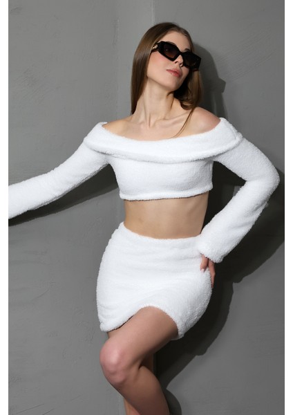 Yeni Yıla Özel Yumoş Peluş Crop Takım fiyatları