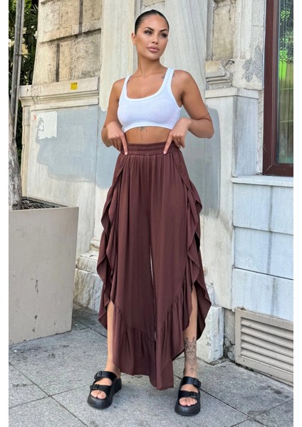 Kahve Bohem Tarz, Yüksel Bel, Derin Yan Yırtmaçlı, Fırfırlı Asimetrik Kesim, Salaş Etek Pantolon