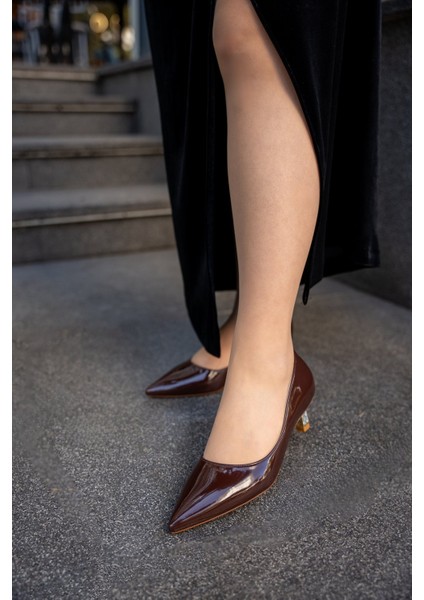 Novas Bordo Rugan Taşlı Topuk Detaylı Kadın Topuklu Ayakkabı fiyatları