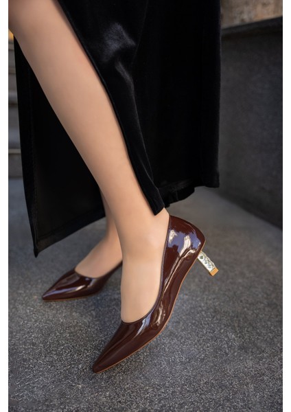 Novas Bordo Rugan Taşlı Topuk Detaylı Kadın Topuklu Ayakkabı modelleri