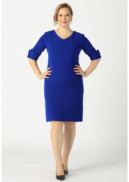 939 Saks Kolu Düğmeli Krep Büyük Beden Kısa Elbise fiyatları