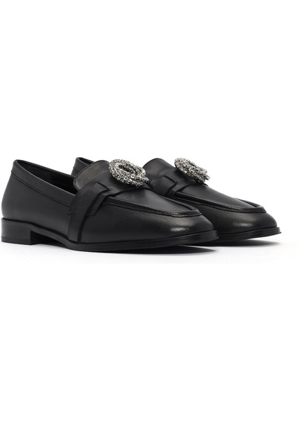 Kadın Siyah Tokalı Deri Maskülen Loafer 25SFD182418