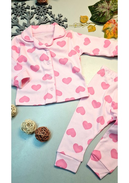 Kız Bebek Kalpli Düğmeli Yakalı Pijama Takımı
