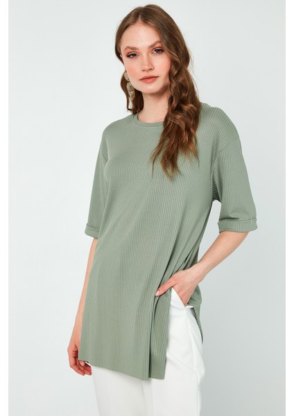 Oversize Bisiklet Yaka Yırtmaç Detaylı Bluz Bayan Bluz 5869000