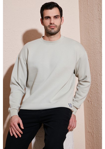 Regular Fit Bisiklet Yaka Pamuklu Içi Tüylü Yumuşak Şardonlu Sweat Erkek Sweat 5905255 modelleri