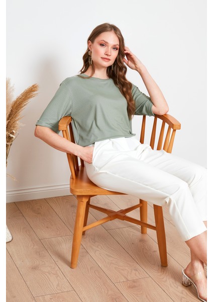 Oversize Bisiklet Yaka Yırtmaç Detaylı Bluz Bayan Bluz 5869000
