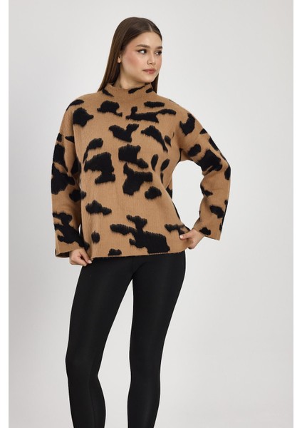 24371 Şardonlu Dik Yaka Leopar Kazak Bisküvi-Siyah