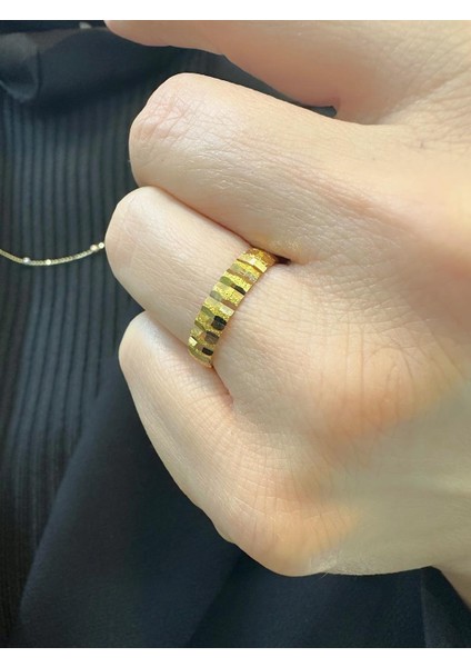 22 Ayar Altın 4 mm Kesimli Basamak Çok Şık Alyans Yüzük fiyatları