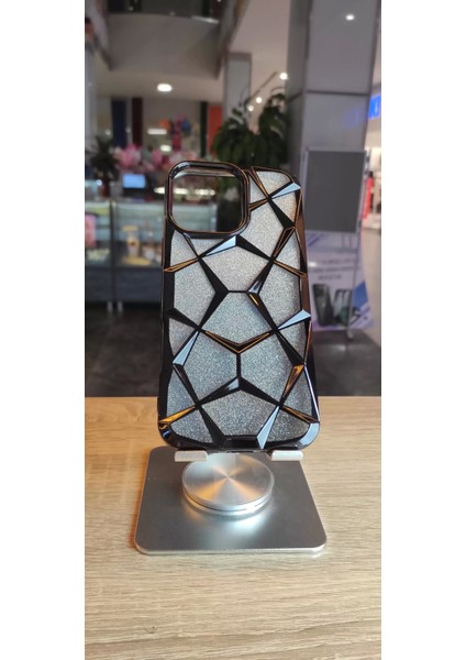 Apple iPhone 16 Pro Max Uyumlu Taşlı Baklava Desenli Karbon Kapak Hologramlı Darbe Korumalı Kılıf modelleri