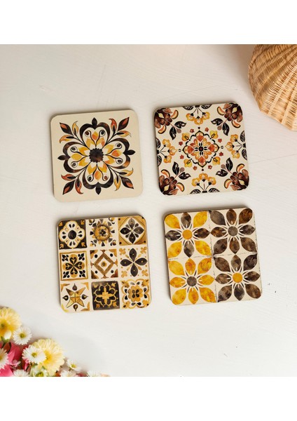 Etnik Desenli Renkli Ahşap Bardak Altlıkları-4 'lü Set