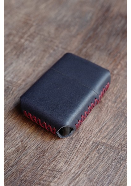 Hakiki Deri Kılıflı Zippo Benzinli Çakmak ,tamamen El Işi Üretim Bordo Renkli fiyatları