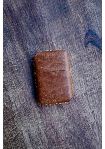 Hakiki Deri Kılıflı Zippo Benzinli Çakmak ,tamamen El Işi Üretim Kahve Renkli modelleri