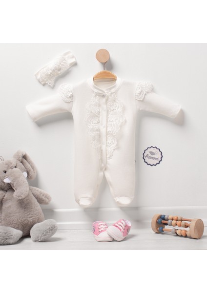 Fırfırlı Güpürlü Kız Bebek Tulumu