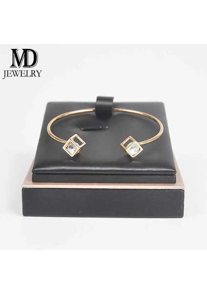 718J M.D Butik Bileklik Popüler Stil Soluk Altın Renk Moda Atmosferi Çok Yönlü Ayarlanabilir Boyut Desen Grafik Bayan Bileklik (Yurt Dışından)